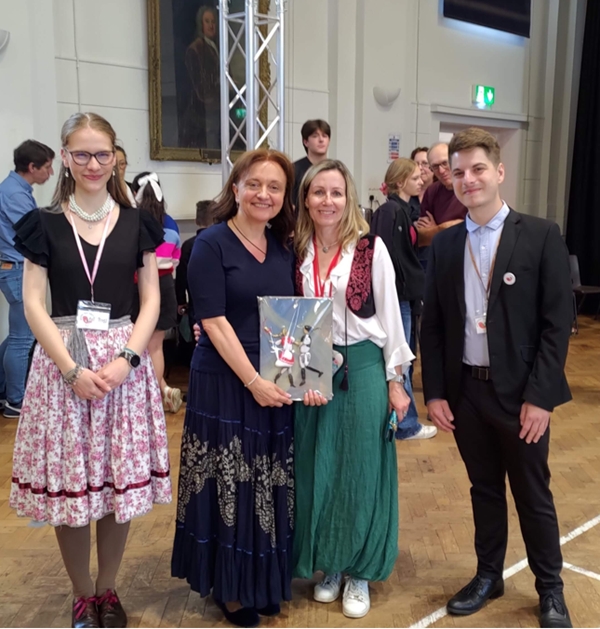 Magyar Iskola – Június - Második rész