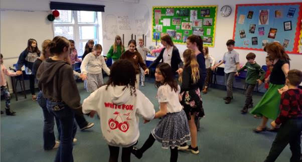 Magyar Iskola – Március