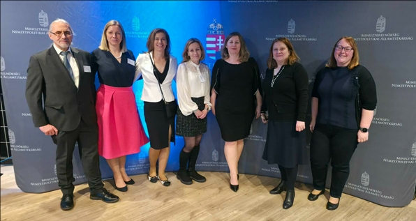 Magyar Iskola – Március